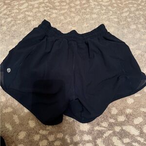 Lululemon Hotty Hot shorts navy